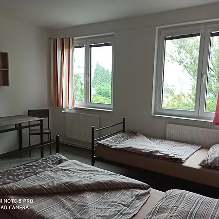 Hostal Ubytovaci Zarizeni Karolina *