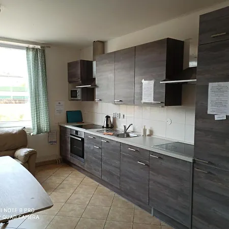 Ubytovaci Zarizeni Karolina Hostel *