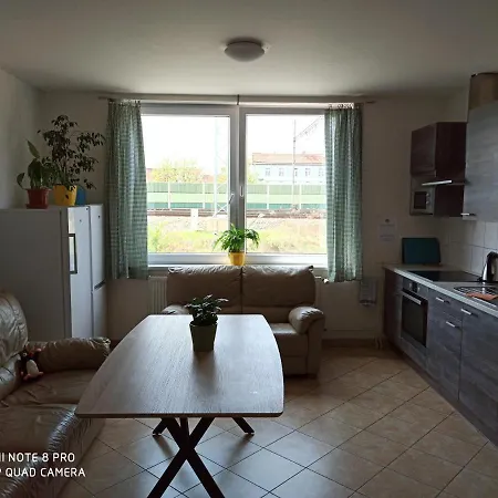 Ubytovaci Zarizeni Karolina Hostal *